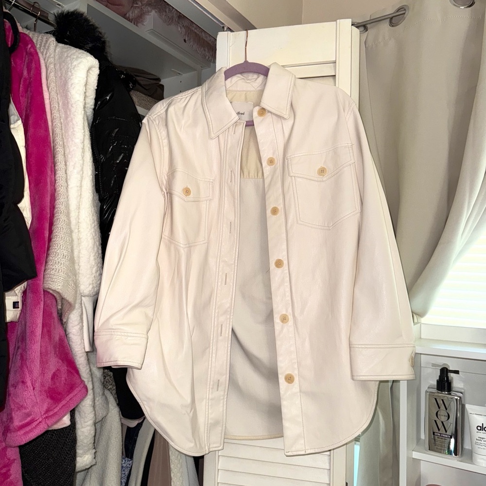 Wilfred Leather Button Down Jacket in Cream